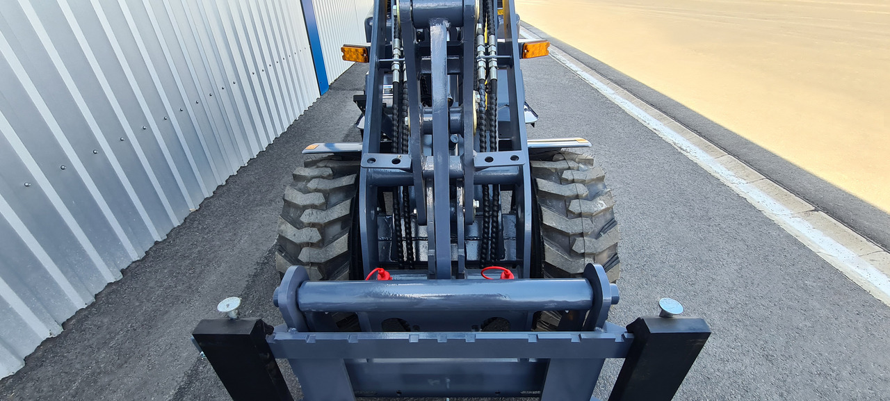 Leasing of Eurotrac W10 Radlader Hoflader  Eurotrac W10 Radlader Hoflader: picture 12