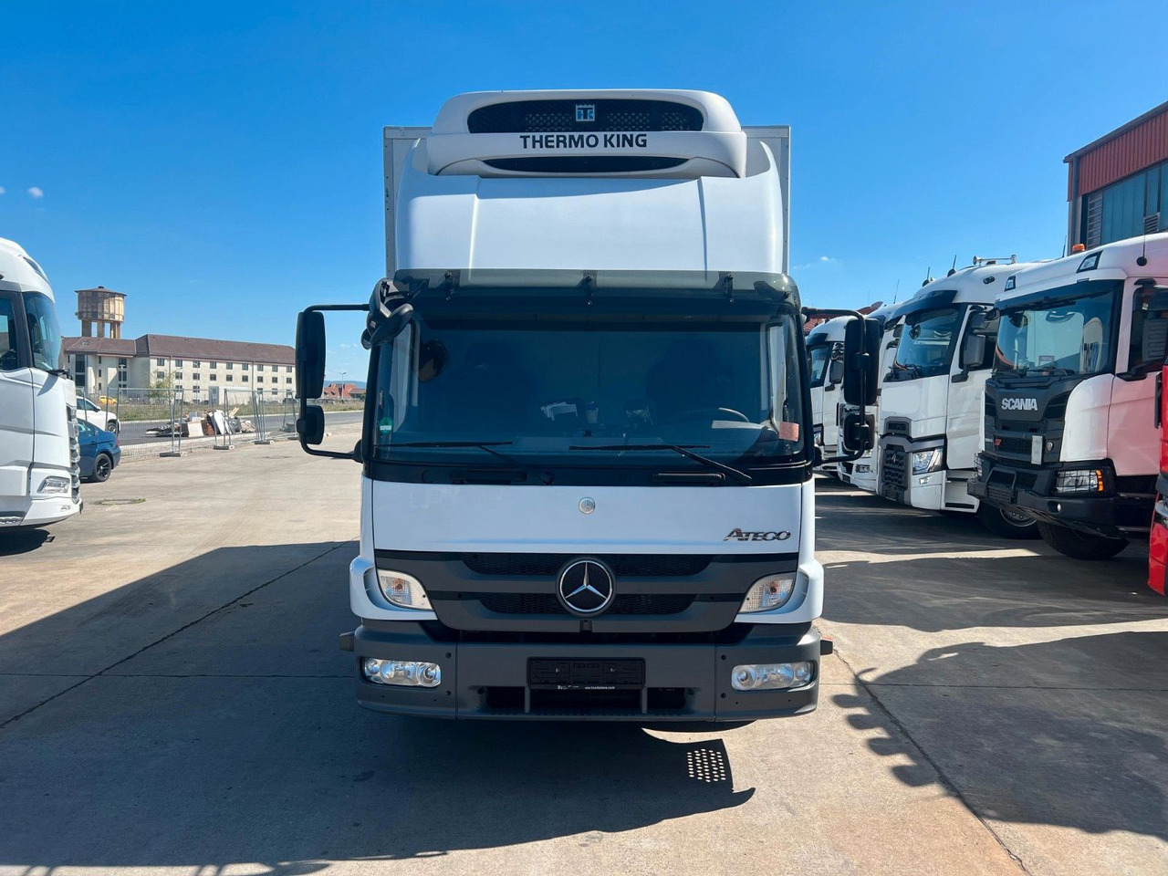 Mercedes-Benz Atego 1224 * KLIMA * THERMO KING * BÄR 1,5t * - Refrigerated truck: picture 2 Mercedes-Benz Atego 1224 * KLIMA * THERMO KING * BÄR 1,5t * - Refrigerated truck: picture 2