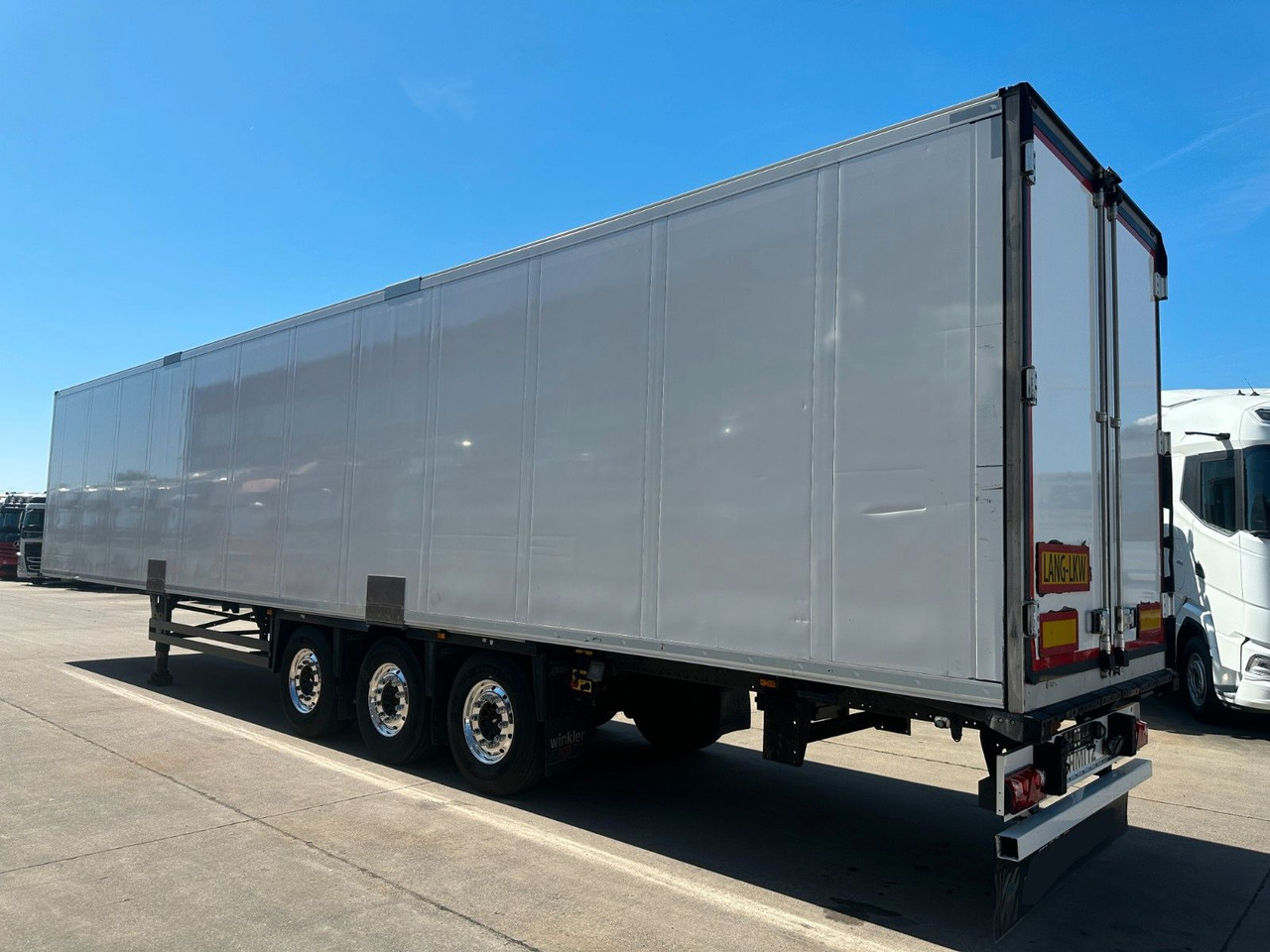 SCMITZ SCB*S3B * LANG/LONG-AUFLIEGER * ALCOA * - Closed box semi-trailer: picture 3 SCMITZ SCB*S3B * LANG/LONG-AUFLIEGER * ALCOA * - Closed box semi-trailer: picture 3