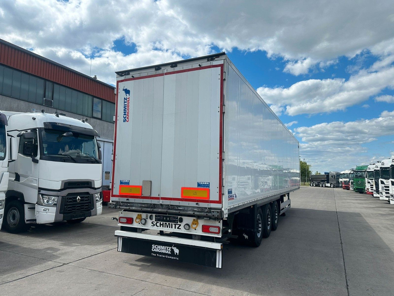 Schmitz Cargobull SCB*S3B * LIFTACHSE * DOPPELSTOCK * KOFFER * - Closed box semi-trailer: picture 5 Schmitz Cargobull SCB*S3B * LIFTACHSE * DOPPELSTOCK * KOFFER * - Closed box semi-trailer: picture 5