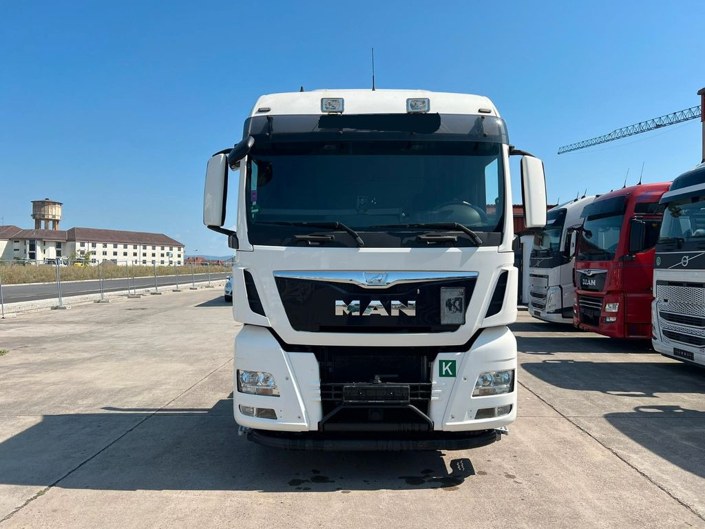 MAN TGX 18.480 * ADR * RETARDER * EURO 6 * NAVI* ACC - Tractor unit: picture 2 MAN TGX 18.480 * ADR * RETARDER * EURO 6 * NAVI* ACC - Tractor unit: picture 2
