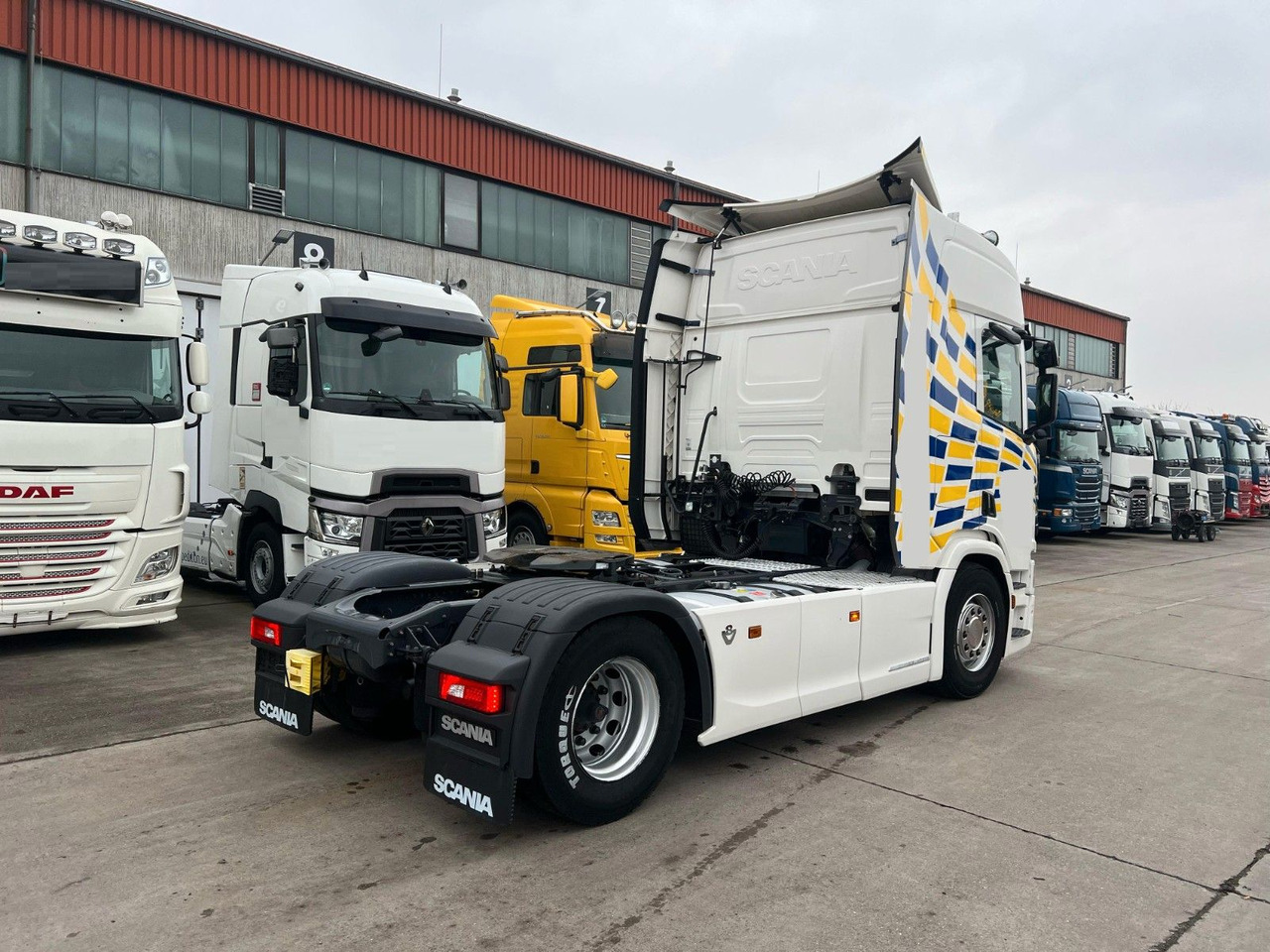 Scania R 520 * V8 * ACC * XENON * - Tractor unit: picture 5 Scania R 520 * V8 * ACC * XENON * - Tractor unit: picture 5