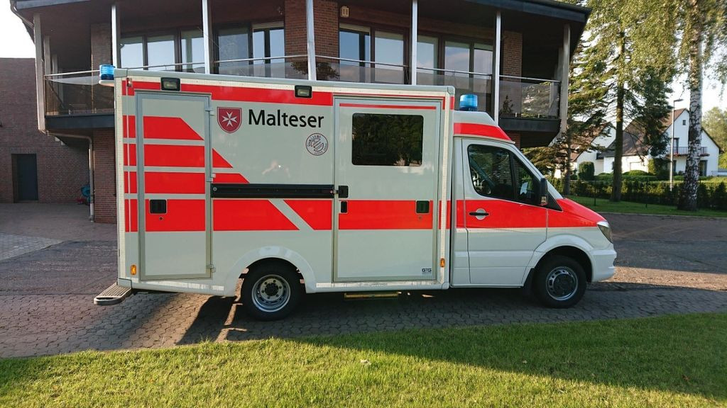 Mercedes-Benz Sprinter 519 / ATM 0km 4x on Stock Mercedes-Benz Sprinter 519 / ATM 0km 4x on Stock - Ambulance: picture 3 Mercedes-Benz Sprinter 519 / ATM 0km 4x on Stock Mercedes-Benz Sprinter 519 / ATM 0km 4x on Stock - Ambulance: picture 3