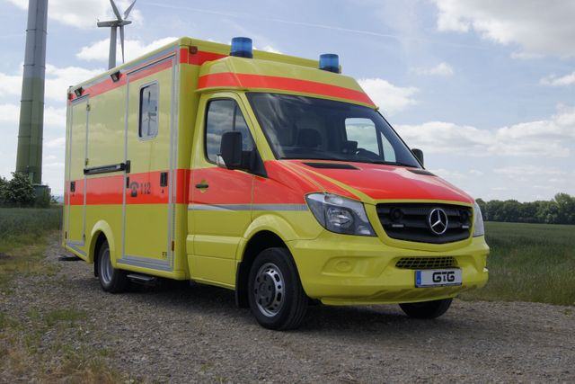 Mercedes-Benz Sprinter 519 // Mod. 2017 // 1 J Garantie // Mercedes-Benz Sprinter 519 // Mod. 2017 // 1 J Garantie // - Ambulance: picture 1 Mercedes-Benz Sprinter 519 // Mod. 2017 // 1 J Garantie // Mercedes-Benz Sprinter 519 // Mod. 2017 // 1 J Garantie // - Ambulance: picture 1
