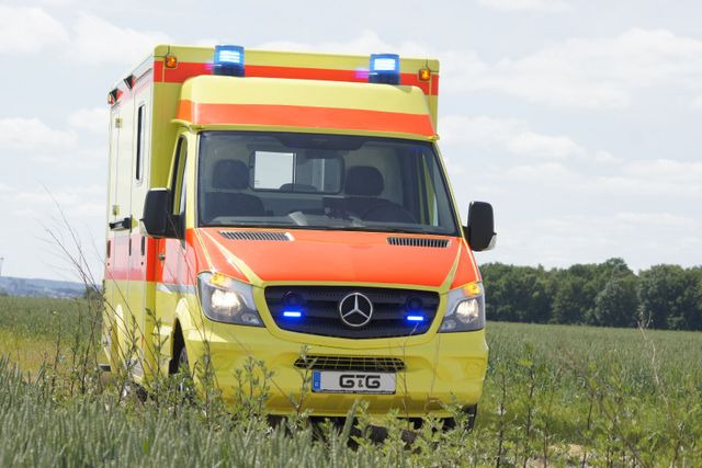 Mercedes-Benz Sprinter 519 // Mod. 2017 // 1 J Garantie // Mercedes-Benz Sprinter 519 // Mod. 2017 // 1 J Garantie // - Ambulance: picture 2 Mercedes-Benz Sprinter 519 // Mod. 2017 // 1 J Garantie // Mercedes-Benz Sprinter 519 // Mod. 2017 // 1 J Garantie // - Ambulance: picture 2