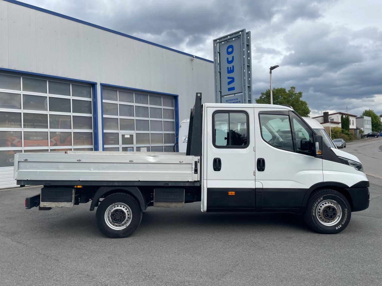 Iveco Daily 35S13D Euro5 AHK ZV - Open body delivery van, Crew cab van: picture 3 Iveco Daily 35S13D Euro5 AHK ZV - Open body delivery van, Crew cab van: picture 3