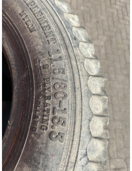 4 Banden 11.5/80.15.3 - Gebruikt - Tire for Truck: picture 4 4 Banden 11.5/80.15.3 - Gebruikt - Tire for Truck: picture 4
