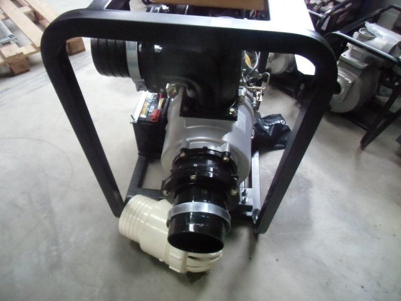 Agomac diesel waterpomp - Water pump: picture 2 Agomac diesel waterpomp - Water pump: picture 2