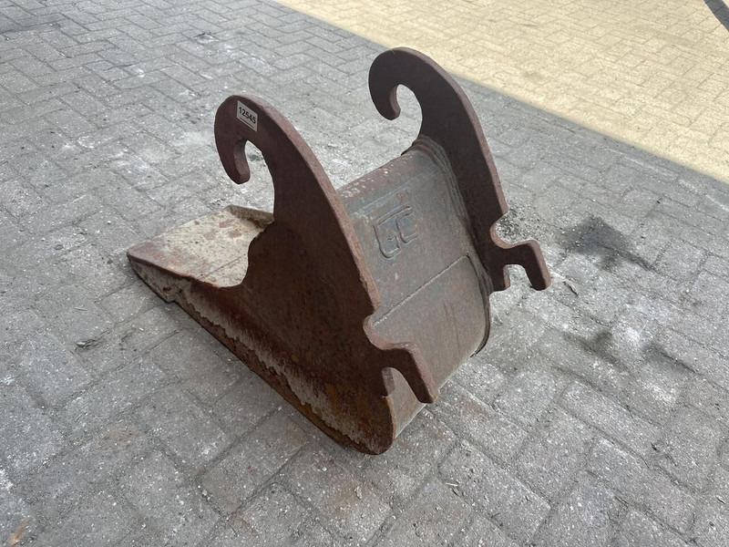 CW 10 - Bucket: picture 5 CW 10 - Bucket: picture 5