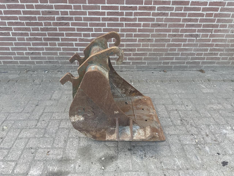 CW 10 - Bucket for Construction machinery: picture 2 CW 10 - Bucket for Construction machinery: picture 2