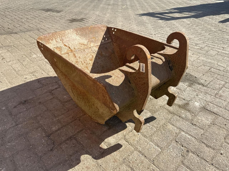 CW 10 - Bucket for Construction machinery: picture 4 CW 10 - Bucket for Construction machinery: picture 4