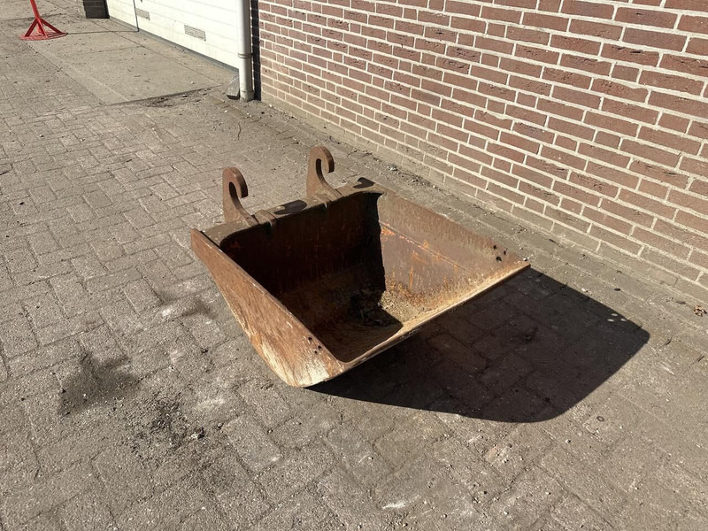 CW 10 - Bucket for Construction machinery: picture 2 CW 10 - Bucket for Construction machinery: picture 2