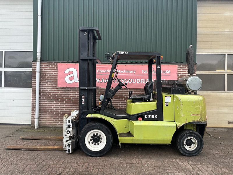 Clark  - LPG forklift: picture 1 Clark  - LPG forklift: picture 1