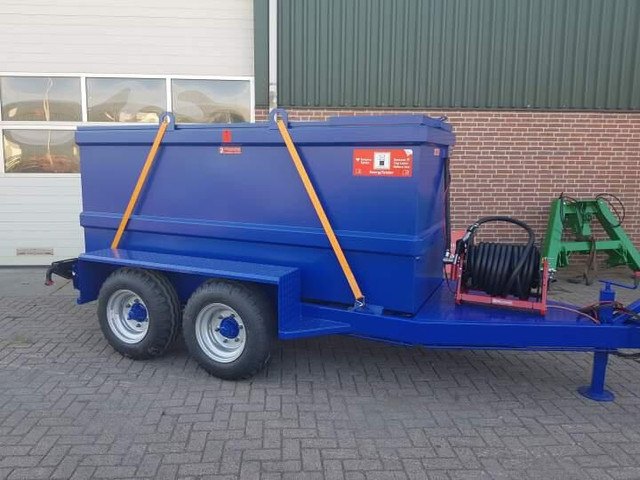 IBC Trailer - Tanker trailer: picture 2 IBC Trailer - Tanker trailer: picture 2
