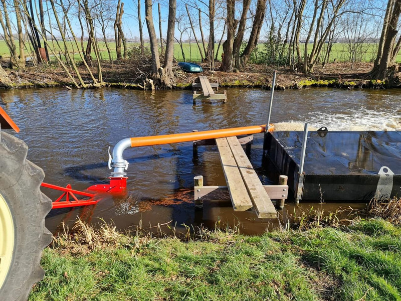 Lely vijzelpomp - Nieuw - Water pump: picture 1 Lely vijzelpomp - Nieuw - Water pump: picture 1