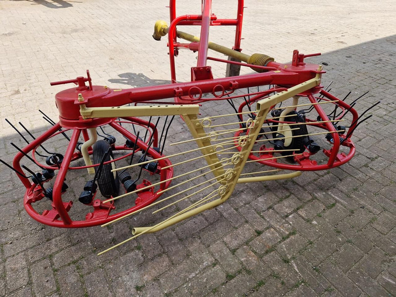 Onbekend  - Tedder/ Rake: picture 5 Onbekend  - Tedder/ Rake: picture 5
