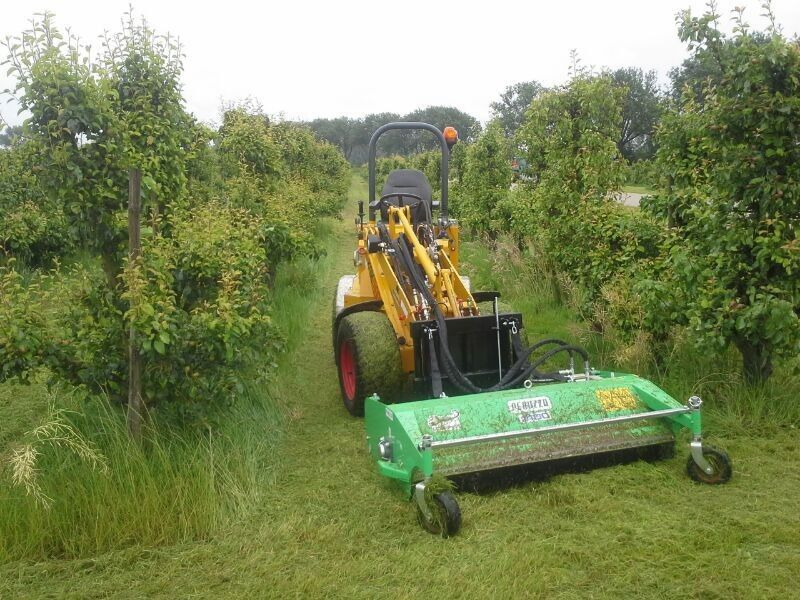 Peruzzo hydraulische klepelmaaier - Flail mower/ Mulcher: picture 2 Peruzzo hydraulische klepelmaaier - Flail mower/ Mulcher: picture 2