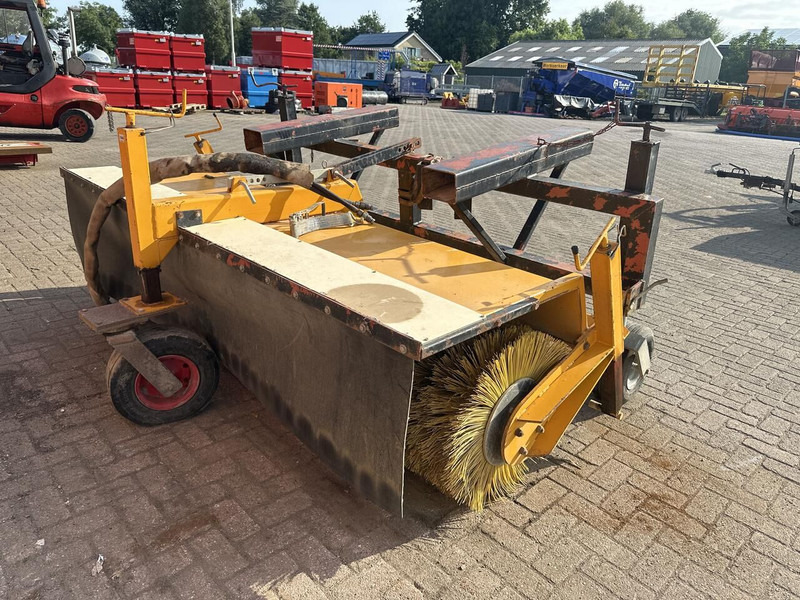 Rolbezem - Broom: picture 4 Rolbezem - Broom: picture 4