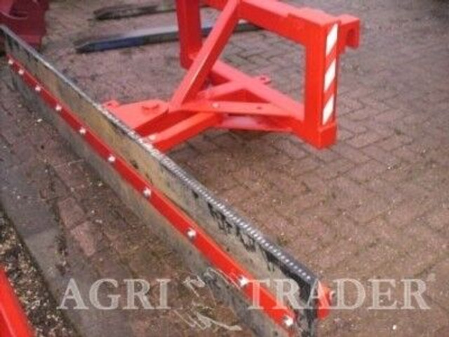 Sneeuwschuif voor verreikers - Snow plough: picture 1 Sneeuwschuif voor verreikers - Snow plough: picture 1