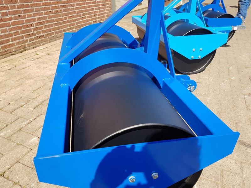 Landrol LR 160 - Farm roller: picture 4 Landrol LR 160 - Farm roller: picture 4