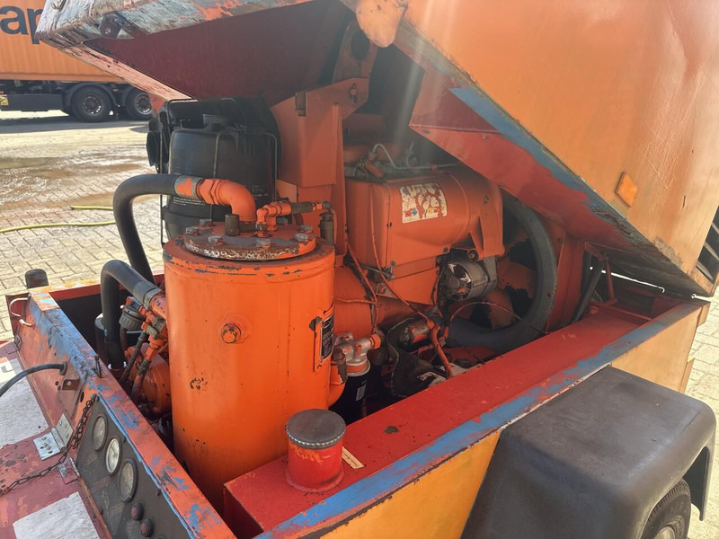 Lucht compressor Mannesmann Demag - Gebruikt - Air compressor: picture 5 Lucht compressor Mannesmann Demag - Gebruikt - Air compressor: picture 5