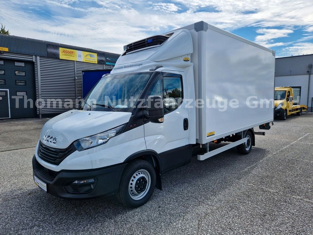Iveco Daily 35S18 Kühlkoffer LBW BÄR Xarios 300 GH Iveco Daily 35S18 Kühlkoffer LBW BÄR Xarios 300 GH - Refrigerated delivery van: picture 3 Iveco Daily 35S18 Kühlkoffer LBW BÄR Xarios 300 GH Iveco Daily 35S18 Kühlkoffer LBW BÄR Xarios 300 GH - Refrigerated delivery van: picture 3