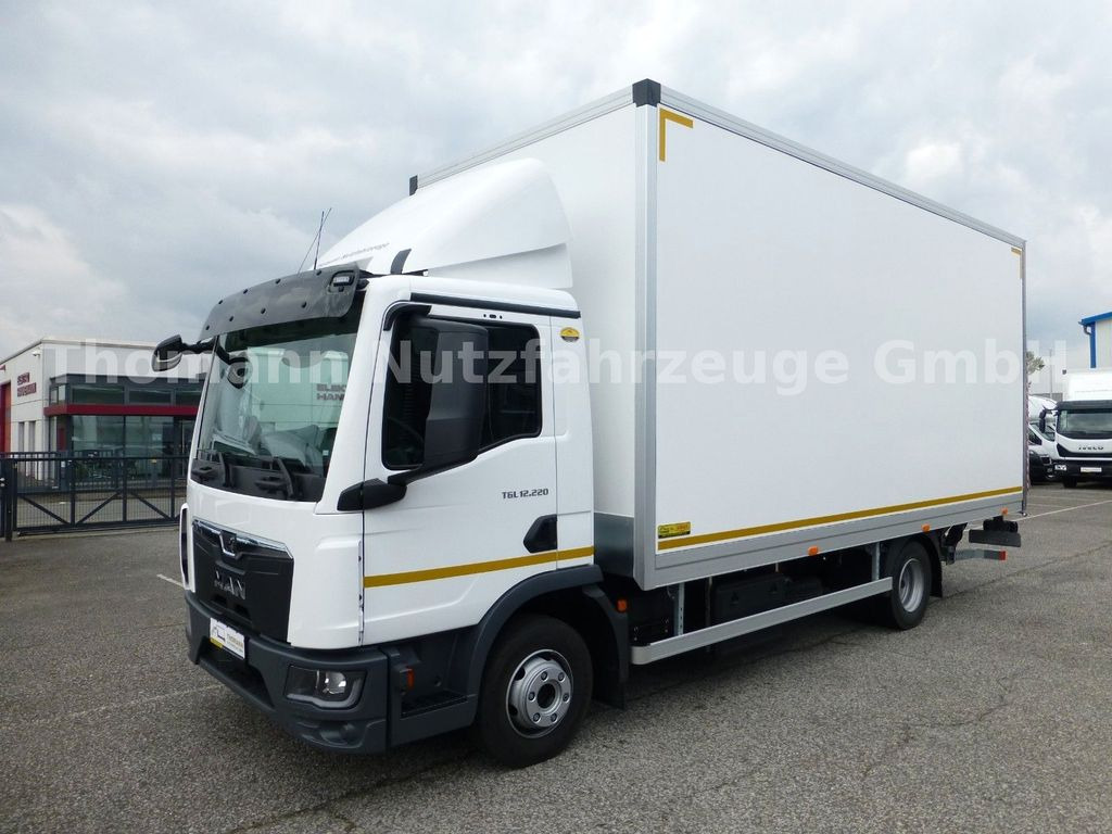 MAN TGL 12.220 4x2 BL CH Premium Koffer LBW MAN TGL 12.220 4x2 BL CH Premium Koffer LBW - Box truck: picture 2 MAN TGL 12.220 4x2 BL CH Premium Koffer LBW MAN TGL 12.220 4x2 BL CH Premium Koffer LBW - Box truck: picture 2