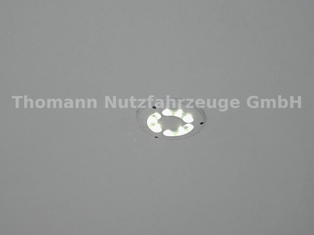 Refrigerated delivery van Mercedes-Benz Sprinter 319 CDI Kühlkoffer Xarios 300 LBW: picture 16