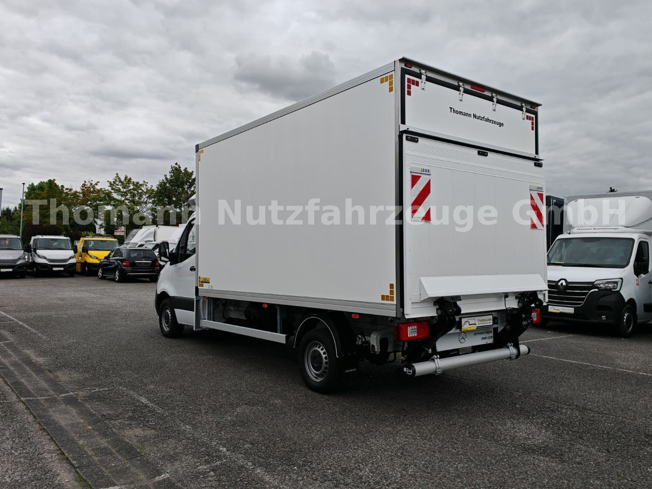 Mercedes-Benz Sprinter 319 CDI Kühlkoffer Xarios 300 LBW - Refrigerated delivery van: picture 4 Mercedes-Benz Sprinter 319 CDI Kühlkoffer Xarios 300 LBW - Refrigerated delivery van: picture 4