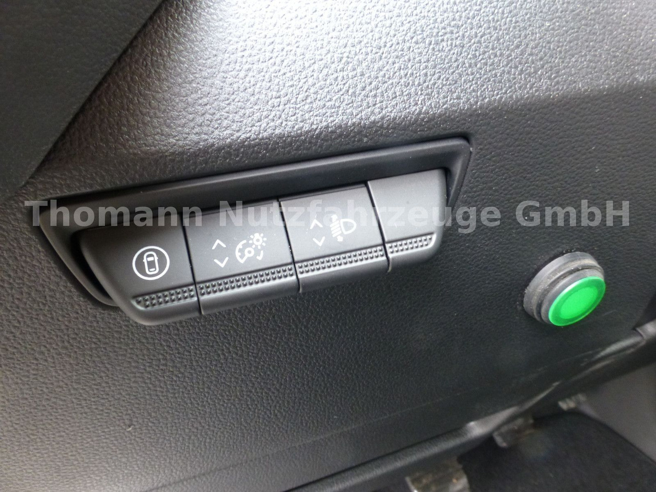 Closed box van Renault NEW Master Koffer Möbelkoffer Ultralight!: picture 17 Closed box van Renault NEW Master Koffer Möbelkoffer Ultralight!: picture 17