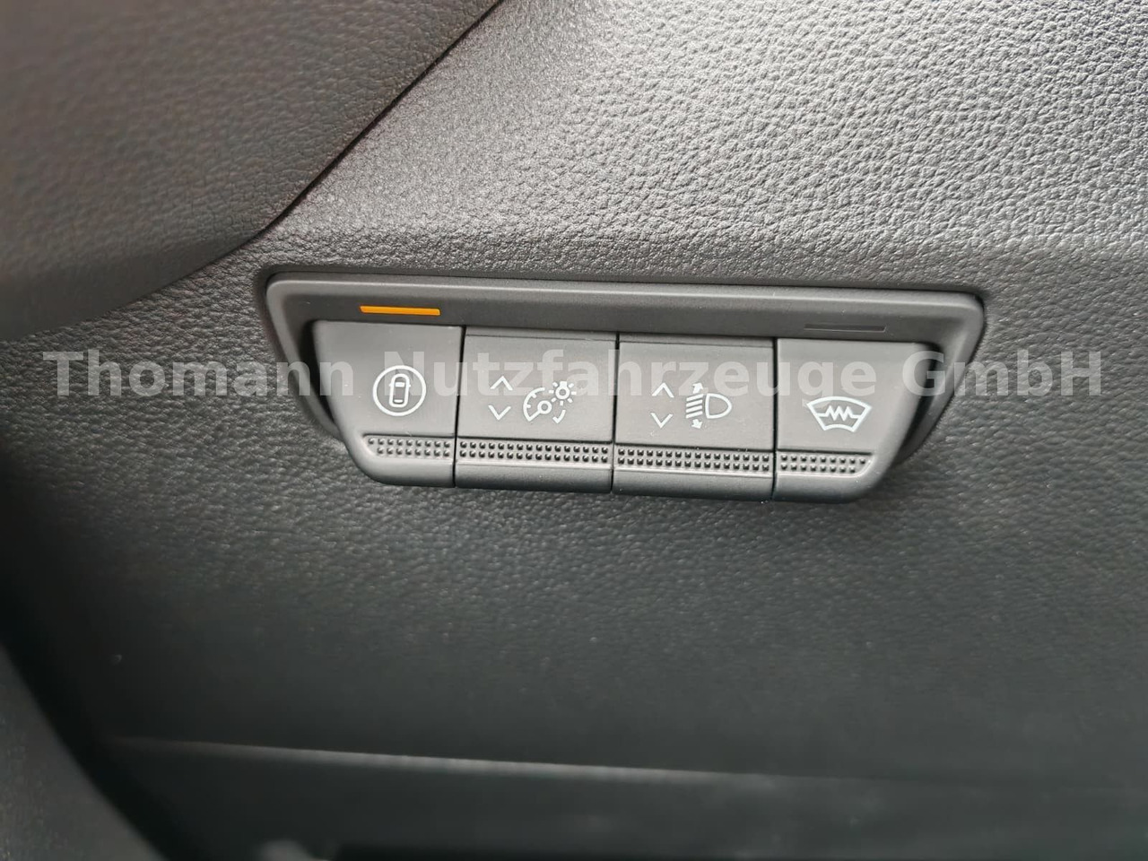 Refrigerated delivery van Renault NEW Master Kühlkastenwagen Xarios 300 GH: picture 23