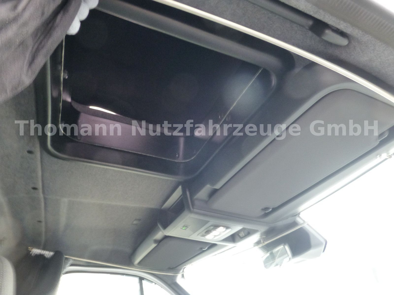 Curtain side van Renault NEW Master Pritsche Plane Schlafkabine: picture 22 Curtain side van Renault NEW Master Pritsche Plane Schlafkabine: picture 22