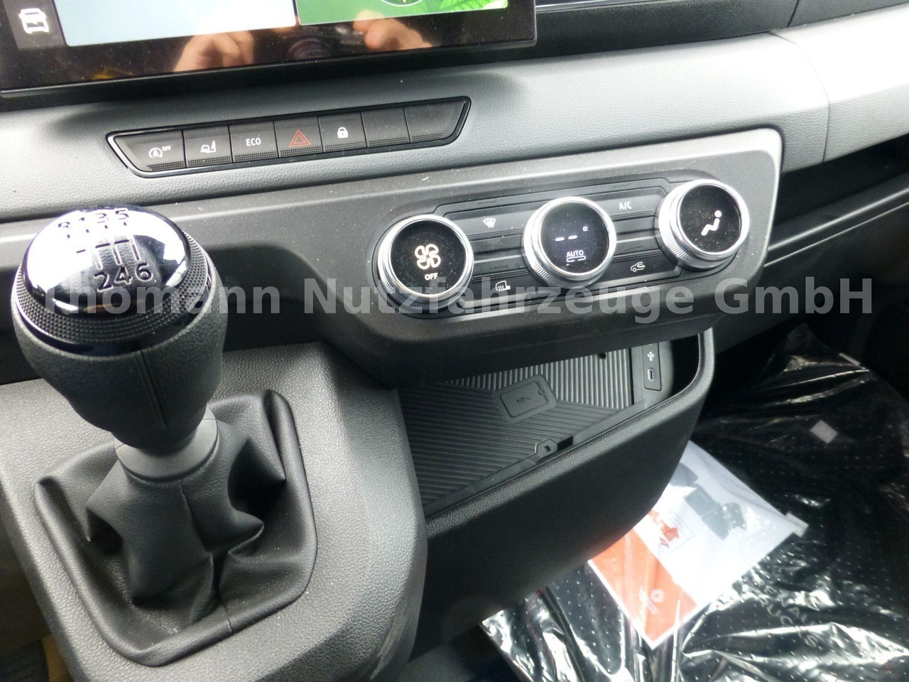 Curtain side van Renault NEW Master Pritsche Plane Schlafkabine: picture 19 Curtain side van Renault NEW Master Pritsche Plane Schlafkabine: picture 19