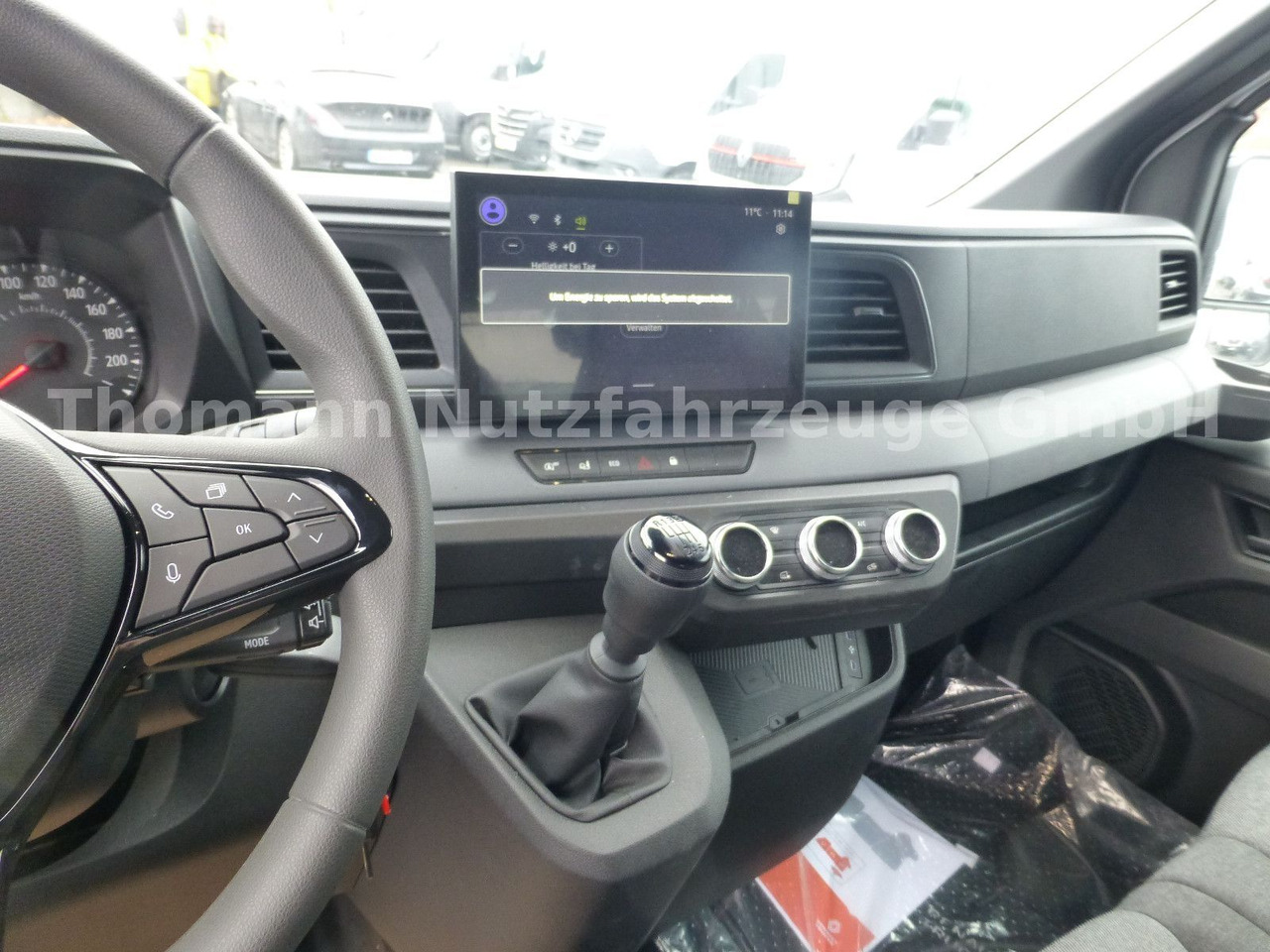 Curtain side van Renault NEW Master Pritsche Plane Schlafkabine: picture 18 Curtain side van Renault NEW Master Pritsche Plane Schlafkabine: picture 18