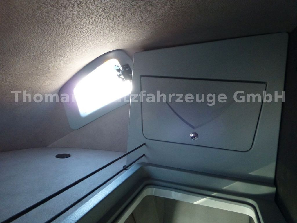 New Curtain side van Renault Pritsche Plane mit Schlafkabine hinten Renault Pritsche Plane mit Schlafkabine hinten: picture 17 New Curtain side van Renault Pritsche Plane mit Schlafkabine hinten Renault Pritsche Plane mit Schlafkabine hinten: picture 17