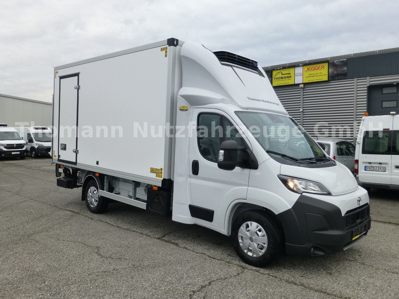 Toyota PROACE MAX Kühlkoffer LBW Xarios 300GH Aut. Navi - Refrigerated delivery van: picture 1 Toyota PROACE MAX Kühlkoffer LBW Xarios 300GH Aut. Navi - Refrigerated delivery van: picture 1