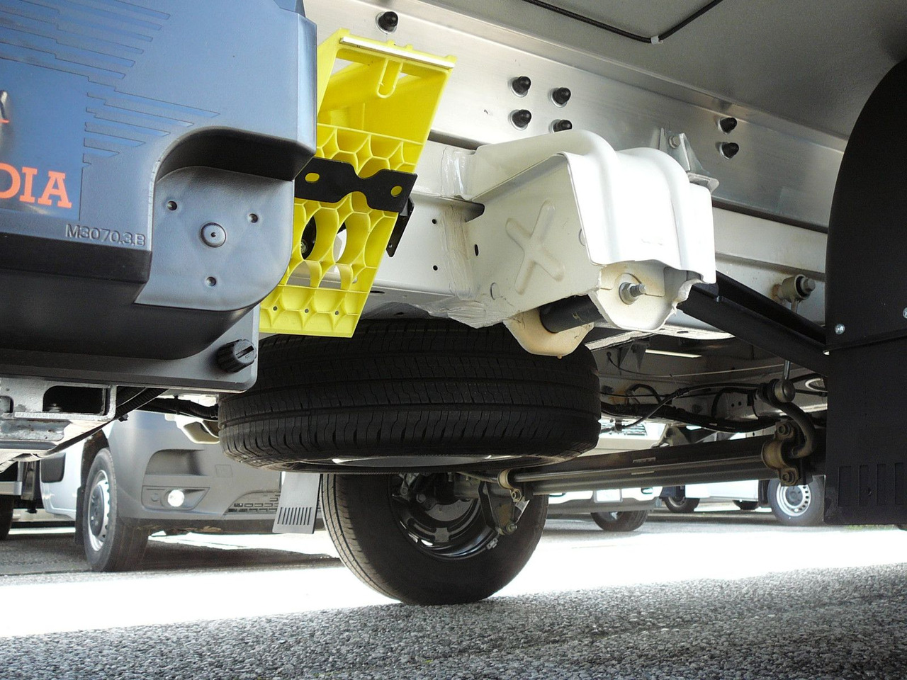 Refrigerated delivery van Volkswagen Crafter 177 PS Kühlkoffer LBW Xarios 300: picture 23 Refrigerated delivery van Volkswagen Crafter 177 PS Kühlkoffer LBW Xarios 300: picture 23