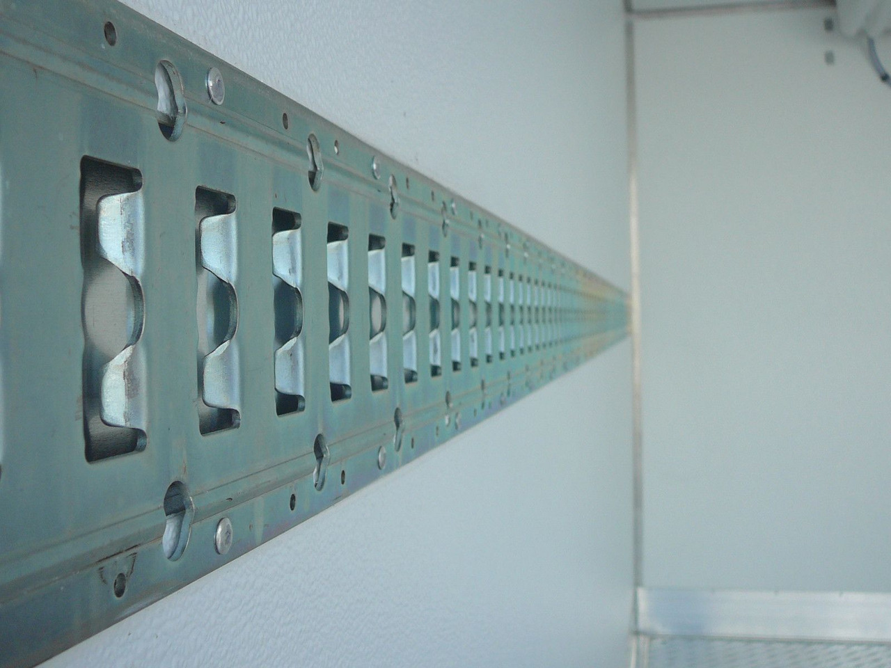 Refrigerated delivery van Volkswagen Crafter 177 PS Kühlkoffer LBW Xarios 300: picture 25 Refrigerated delivery van Volkswagen Crafter 177 PS Kühlkoffer LBW Xarios 300: picture 25