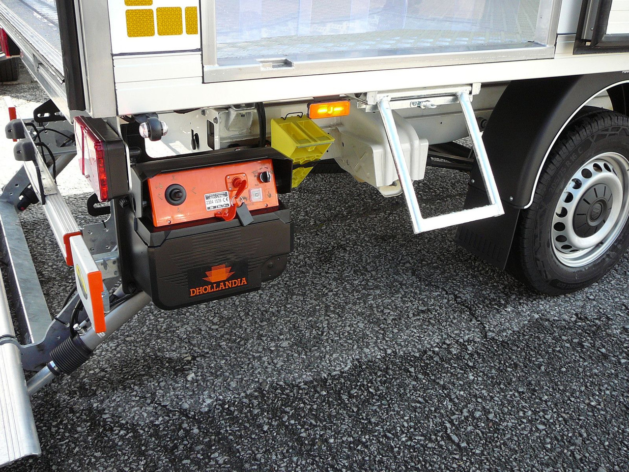 Refrigerated delivery van Volkswagen Crafter 177 PS Kühlkoffer LBW Xarios 300: picture 22 Refrigerated delivery van Volkswagen Crafter 177 PS Kühlkoffer LBW Xarios 300: picture 22