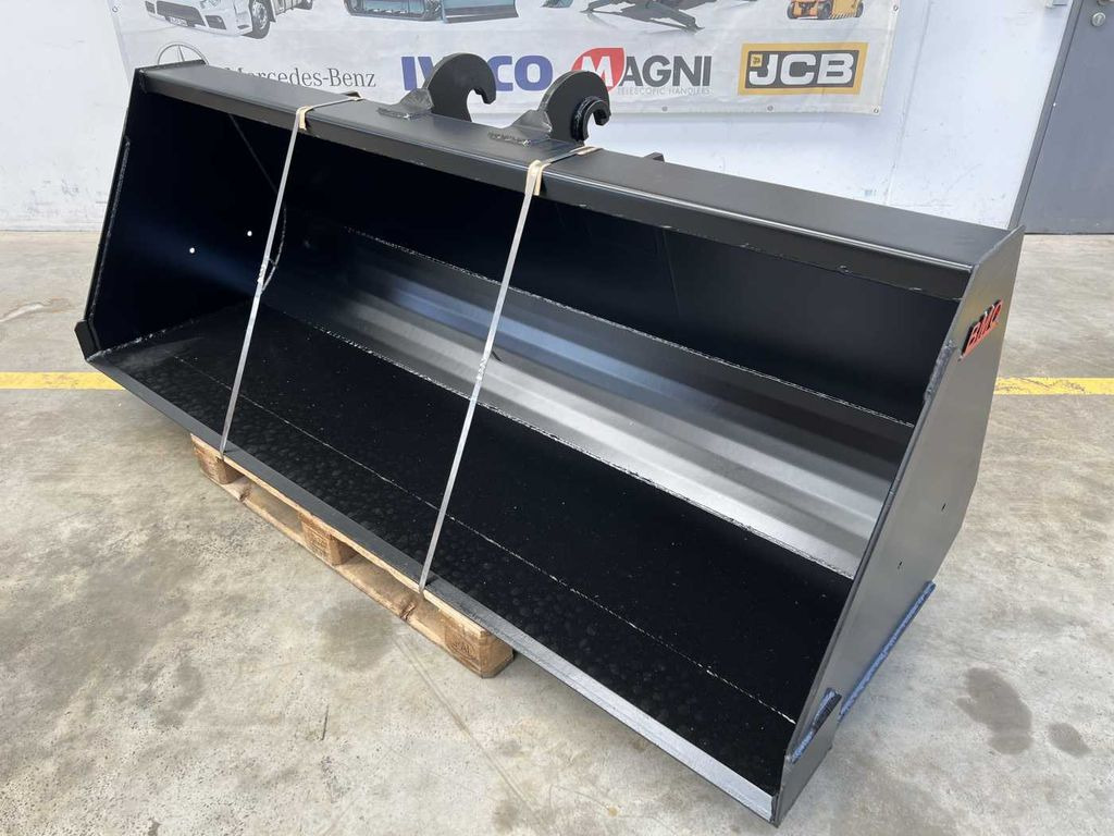 BMO Erdschaufel / Schaufel / Magni / 2.500 / NEU - Excavator bucket for Construction machinery: picture 3 BMO Erdschaufel / Schaufel / Magni / 2.500 / NEU - Excavator bucket for Construction machinery: picture 3