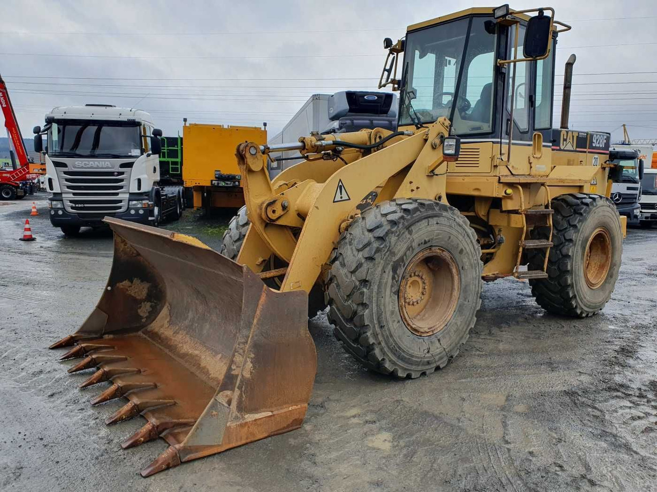 CAT 928F / nur 9.802h / Aircondition / 1994 - Wheel loader: picture 1 CAT 928F / nur 9.802h / Aircondition / 1994 - Wheel loader: picture 1