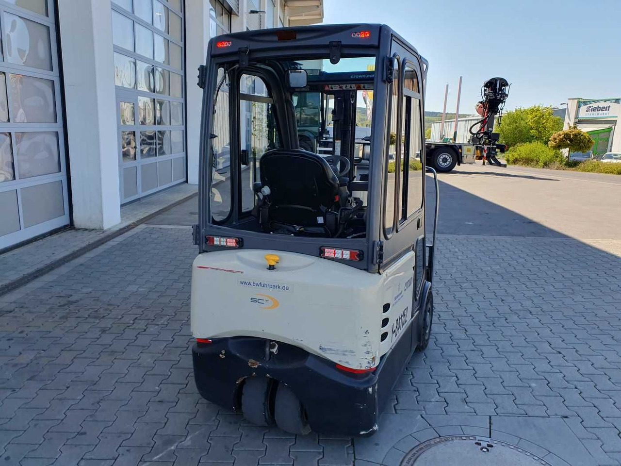 Crown SCT6020-1.3 /Triplex: 4.30m /Batterie 2020 - Electric forklift: picture 4 Crown SCT6020-1.3 /Triplex: 4.30m /Batterie 2020 - Electric forklift: picture 4
