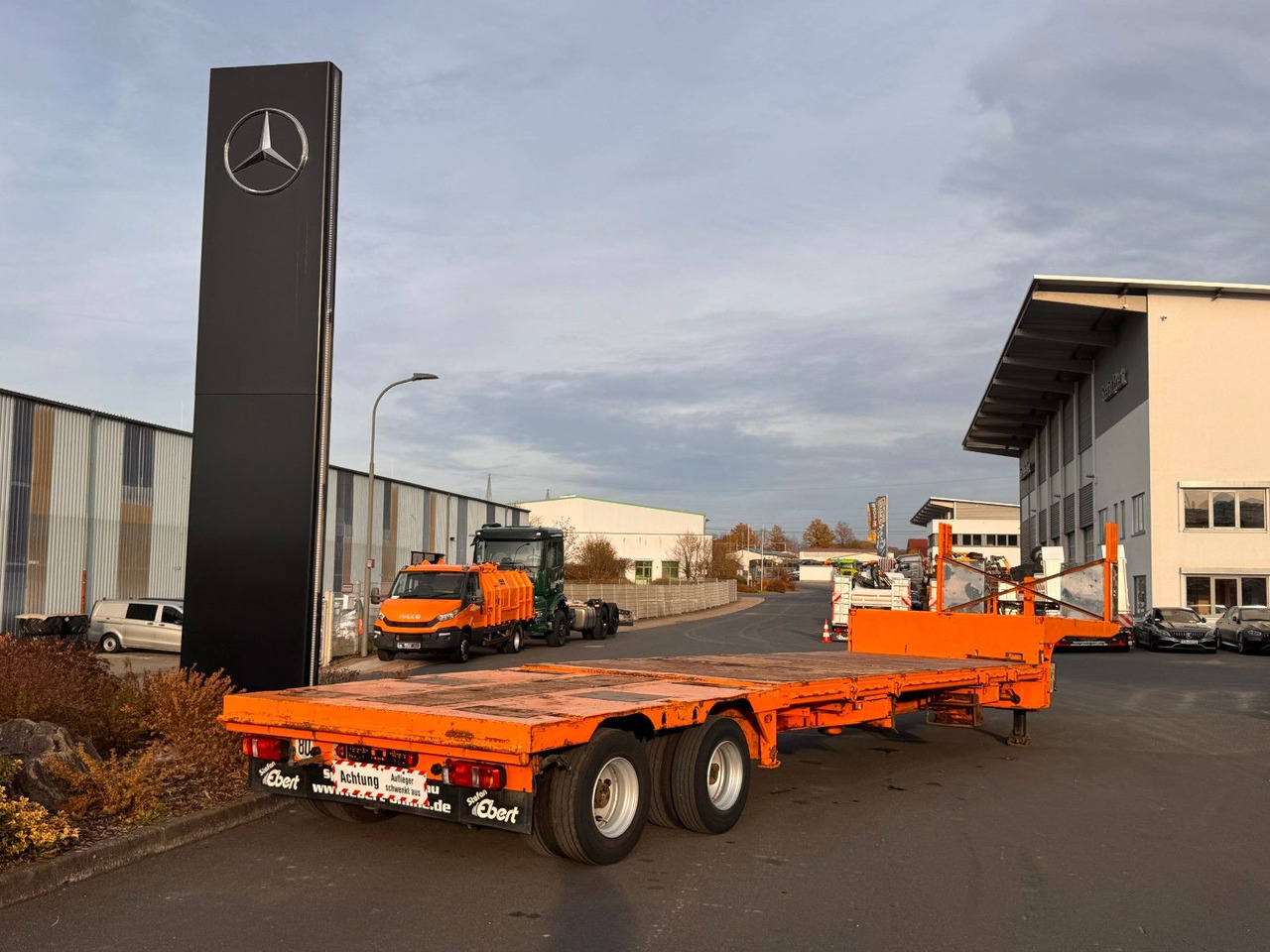 Dinkel DSAFA 36000 Schräglader/Tieflader 2x Lenkachse - Low loader semi-trailer: picture 2 Dinkel DSAFA 36000 Schräglader/Tieflader 2x Lenkachse - Low loader semi-trailer: picture 2