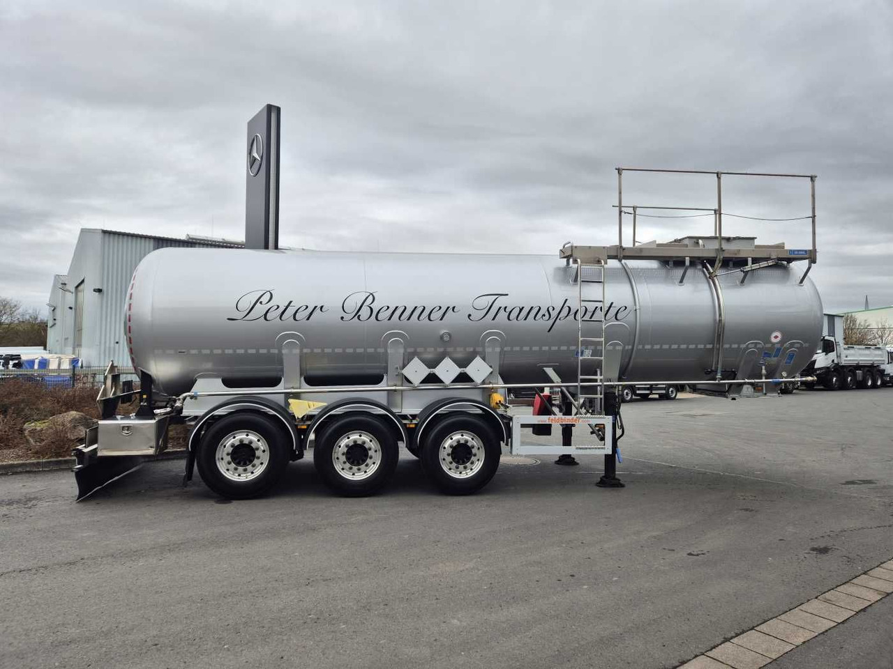 Feldbinder TSA 30.3 Gefahrgut ADR, 1 Kammer 30.000 Liter - Tanker semi-trailer: picture 5 Feldbinder TSA 30.3 Gefahrgut ADR, 1 Kammer 30.000 Liter - Tanker semi-trailer: picture 5