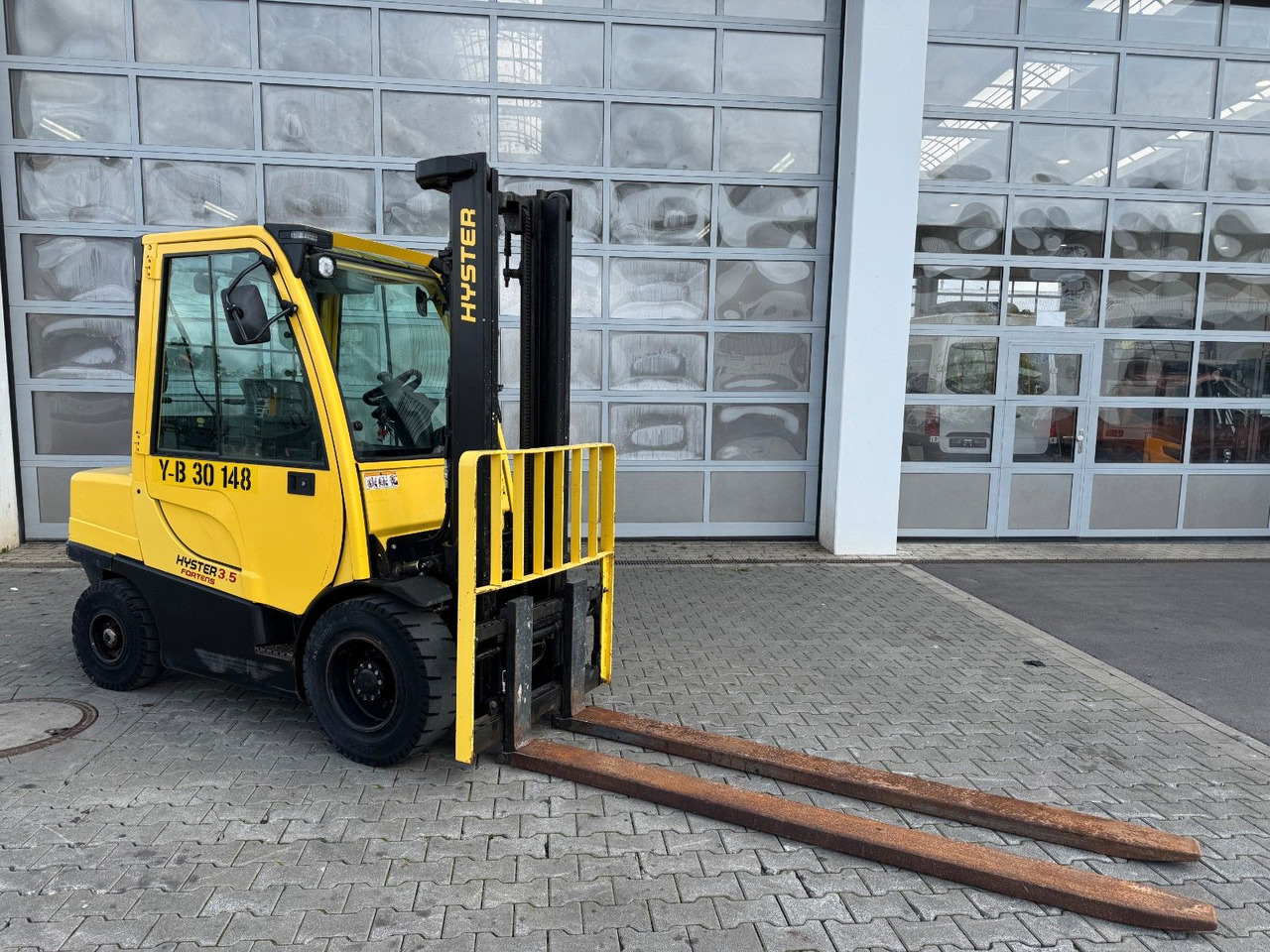 Hyster H3.5FT / nur 858h! / 3.610mm / SS - Diesel forklift: picture 3 Hyster H3.5FT / nur 858h! / 3.610mm / SS - Diesel forklift: picture 3