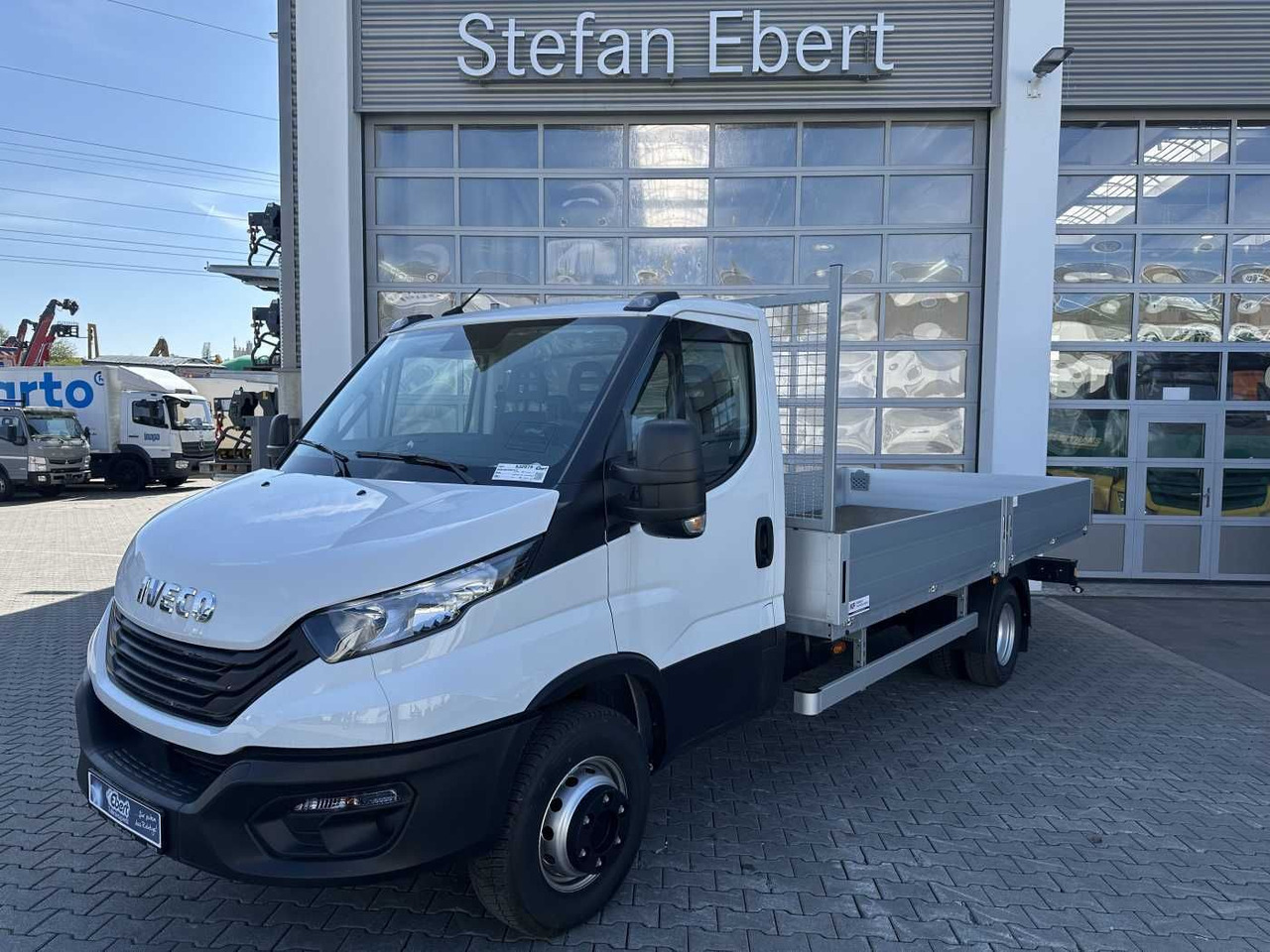 Iveco 60C16H 3.0L *R4.350mm*AHK*3-Sitze*Klima* - Open body delivery van: picture 1 Iveco 60C16H 3.0L *R4.350mm*AHK*3-Sitze*Klima* - Open body delivery van: picture 1