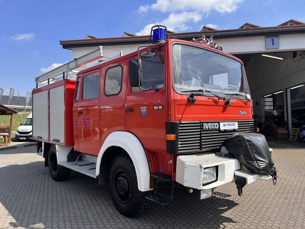 Iveco 75-16 AW 4x4 LF8 Feuerwehr Standheizung 9 Sitze - Fire engine: picture 3 Iveco 75-16 AW 4x4 LF8 Feuerwehr Standheizung 9 Sitze - Fire engine: picture 3