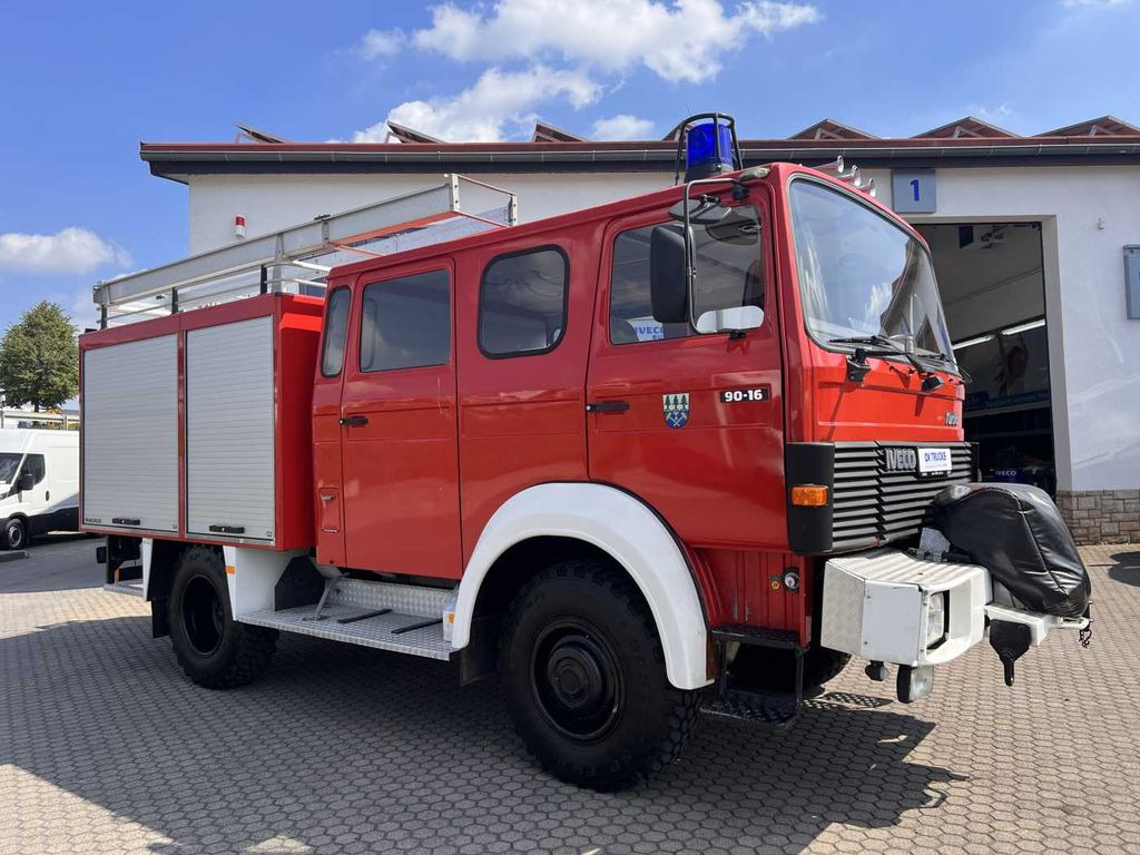 Iveco 75-16 AW 4x4 LF8 Feuerwehr Standheizung 9 Sitze - Fire engine: picture 5 Iveco 75-16 AW 4x4 LF8 Feuerwehr Standheizung 9 Sitze - Fire engine: picture 5