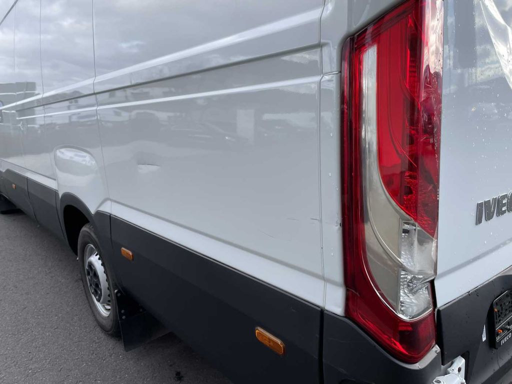 Iveco Daily 35 S 16 A8 V *Klima*Automatik*L4.100mm* - Panel van: picture 5 Iveco Daily 35 S 16 A8 V *Klima*Automatik*L4.100mm* - Panel van: picture 5