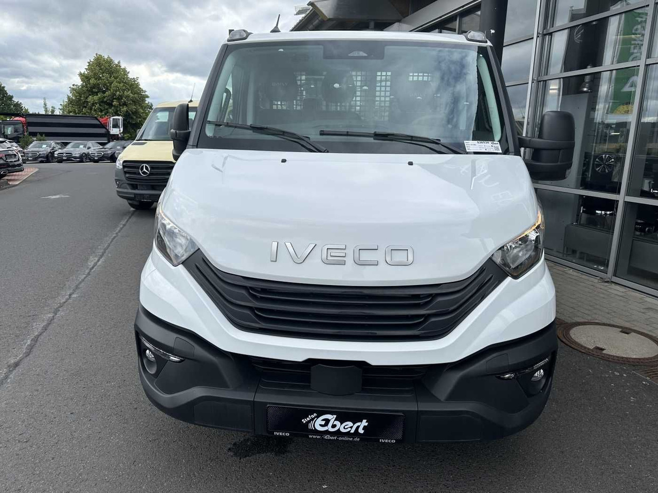Iveco Daily 35S16 A8 Pritsche *R3.450mm*AHK* - Open body delivery van: picture 2 Iveco Daily 35S16 A8 Pritsche *R3.450mm*AHK* - Open body delivery van: picture 2
